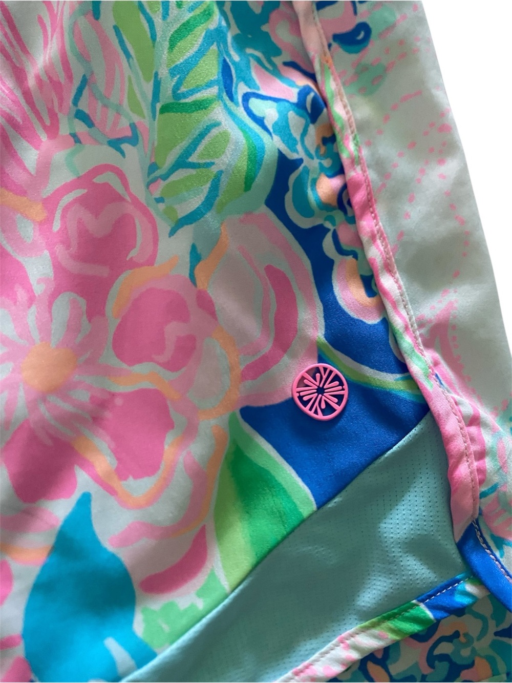 Lilly Pulitzer Women's Ocean Trail Short 4" Peony for your thoughts Size M - Picture 3 of 5